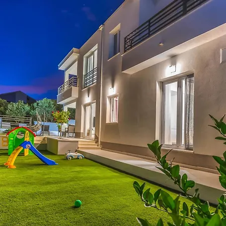 Astera With Private Pool *