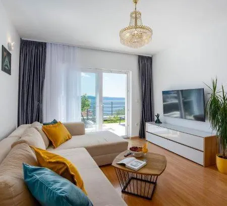 Astera With Private Pool * Jesenice (Split-Dalmatia)