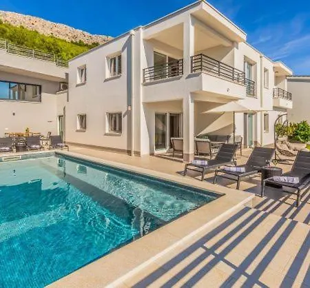 Astera With Private Pool * Jesenice (Split-Dalmatia)