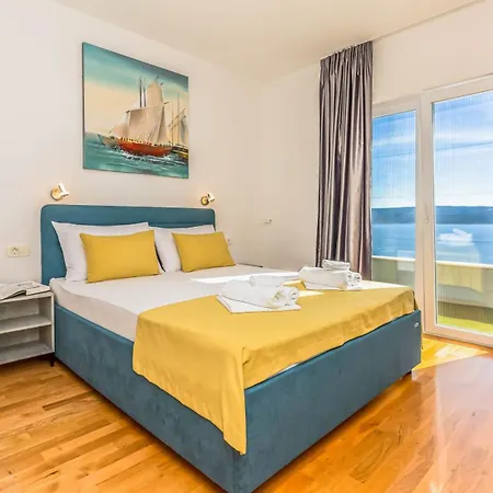 Astera With Private Pool Vila